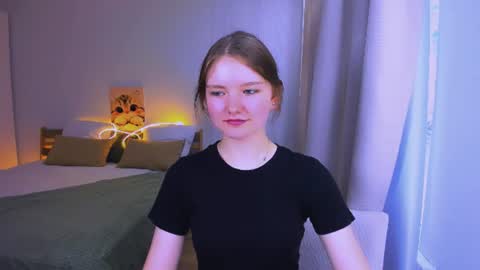Im Eva online show from 06-22-26, 11:18