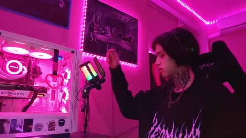 Snapshot of chasxr chatting on 02-24-25, 01:10 Ryan online show from 02-24-25, 01:10