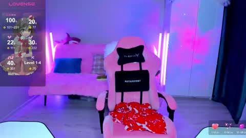 Snapshot of chatur_lady_ chatting on 12-03-25, 04:31 Betty online show from 12-03-25, 04:31