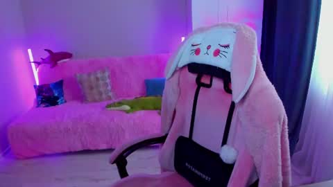Betty online show from 07-31-26, 04:56