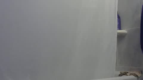 Snapshot of chaturbatordeluxe chatting on 12-27-24, 03:31 chaturbatordeluxe online show from 12-27-24, 03:31