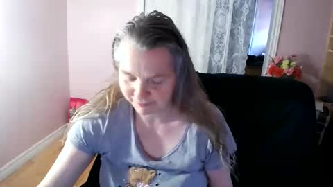 Snapshot of chealsiek chatting on 06-05-26, 11:27 chealsiek online show from 06-05-26, 11:27