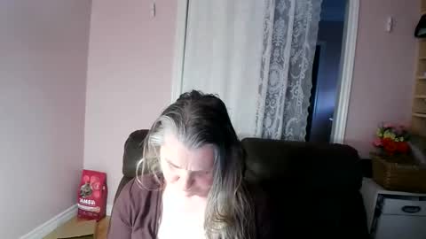 Snapshot of chealsiek chatting on 06-06-26, 12:05 chealsiek online show from 06-06-26, 12:05