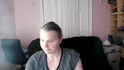 Snapshot of chealsiek chatting on 06-12-26, 01:48 chealsiek online show from 06-12-26, 01:48