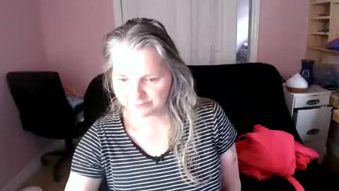 Snapshot of chealsiek chatting on 06-12-26, 01:54 chealsiek online show from 06-12-26, 01:54
