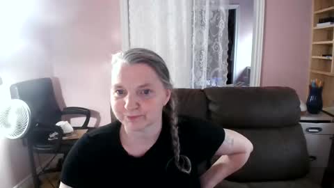 Snapshot of chealsiek chatting on 06-20-26, 03:48 chealsiek online show from 06-20-26, 03:48
