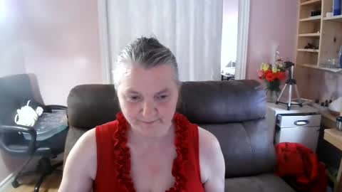 Snapshot of chealsiek chatting on 06-25-26, 02:10 chealsiek online show from 06-25-26, 02:10