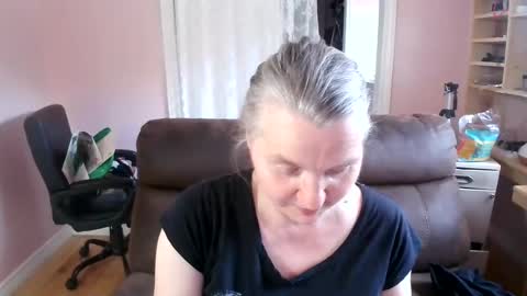 Snapshot of chealsiek chatting on 06-28-26, 01:50 chealsiek online show from 06-28-26, 01:50