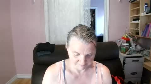 Snapshot of chealsiek chatting on 07-11-26, 10:55 chealsiek online show from 07-11-26, 10:55