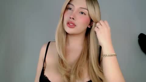 Snapshot of cheat_chat chatting on 11-14-25, 05:50 Athena online show from 11-14-25, 05:50