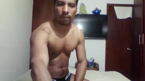 Snapshot of checar14 chatting on 11-22-25, 02:54 checar14 online show from 11-22-25, 02:54