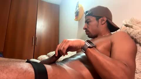Snapshot of checar14 chatting on 04-29-26, 01:37 checar14 online show from 04-29-26, 01:37