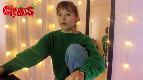 Regina Phalange online show from 12-27-24, 09:32