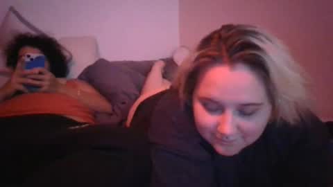 cheekychick420 online show from 06-17-26, 05:54