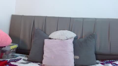 Snapshot of cheerlynn chatting on 12-28-24, 03:59 Cherlyn online show from 12-28-24, 03:59