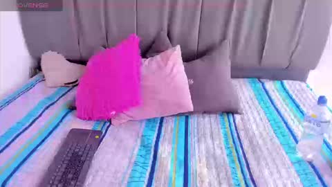 Snapshot of cheerlynn chatting on 09-13-25, 05:02 Cherlyn online show from 09-13-25, 05:02