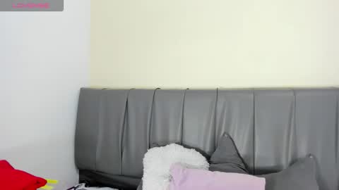 Snapshot of cheerlynn chatting on 11-15-25, 04:14 Cherlyn online show from 11-15-25, 04:14