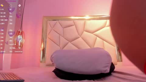 Snapshot of cheerryblossom_ chatting on 01-21-25, 03:43 Cherry online show from 01-21-25, 03:43