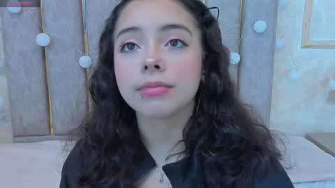 Baby Cherry online show from 01-05-25, 12:42