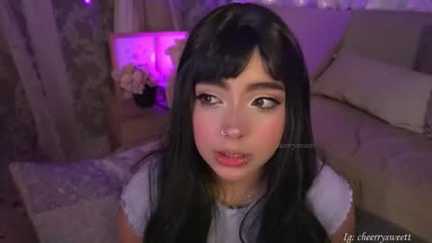 Snapshot of cheerrysweett chatting on 06-05-26, 12:17 Baby Cherry online show from 06-05-26, 12:17