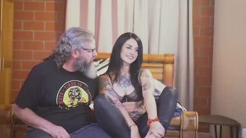 Snapshot of cheeseburgerjesus chatting on 02-18-25, 09:42 Cheesburger Jesus and whoever showed up. online show from 02-18-25, 09:42