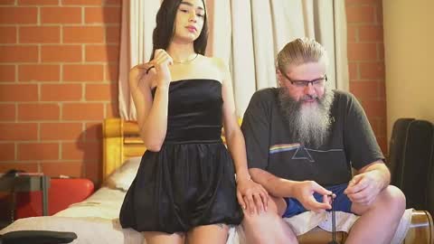 Snapshot of cheeseburgerjesus chatting on 10-06-25, 11:02 Cheesburger Jesus and whoever showed up. online show from 10-06-25, 11:02