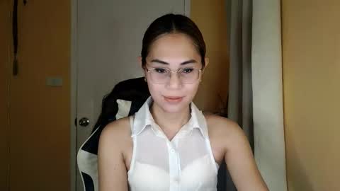 chelly4u69 online show from 03-25-26, 11:55