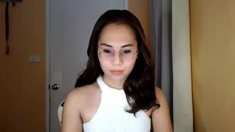 chelly4u69 online show from 04-17-26, 02:14