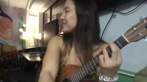 Snapshot of chellybear101 chatting on 01-18-25, 04:59 chellybear101 online show from 01-18-25, 04:59