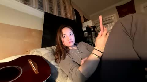 Snapshot of chellybear101 chatting on 02-15-26, 05:04 chellybear101 online show from 02-15-26, 05:04