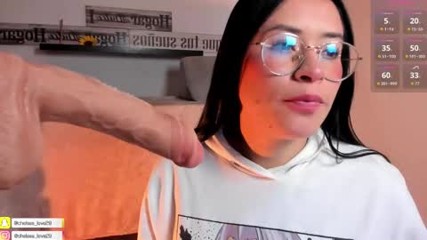 Snapshot of chelsea_morrison chatting on 10-10-25, 02:16 Chelsea online show from 10-10-25, 02:16