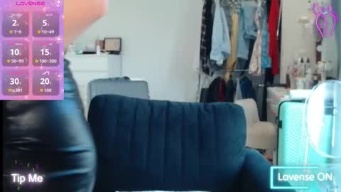 Snapshot of chelseablondeuk chatting on 09-11-25, 02:06 ChelseaBlonde online show from 09-11-25, 02:06