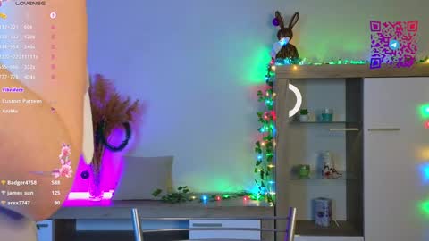 Mona online show from 12-30-24, 06:05