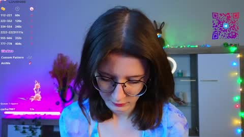 Mona online show from 01-10-25, 03:06