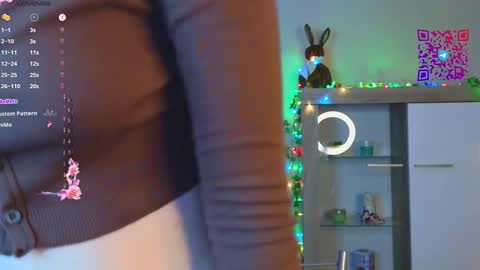 Mona online show from 01-12-25, 03:03