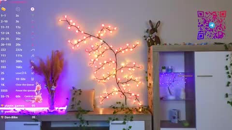 Mona online show from 02-22-25, 09:48