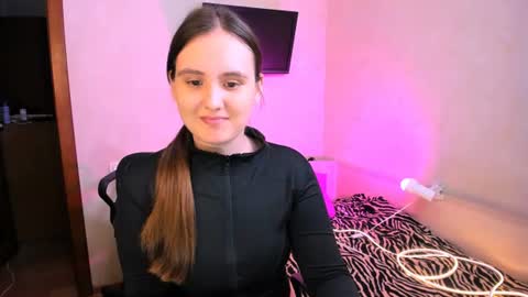 Chelsy  Luxe  online show from 07-04-26, 10:10