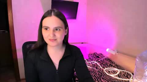 Chelsy  Luxe  online show from 07-06-26, 03:03
