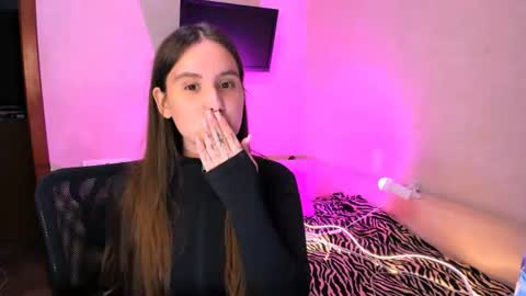 Chelsy  Luxe  online show from 07-13-26, 10:18