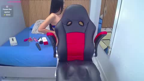 Snapshot of chelsypickman chatting on 10-02-25, 03:35 C H E L S Y online show from 10-02-25, 03:35