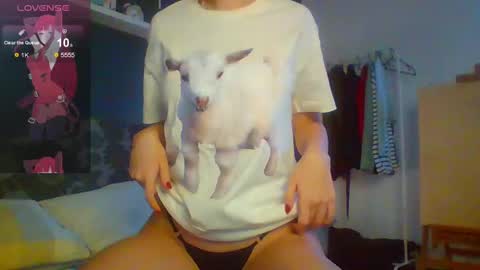 Snapshot of cherrrylips666000 chatting on 12-31-24, 07:10 ur cherry online show from 12-31-24, 07:10