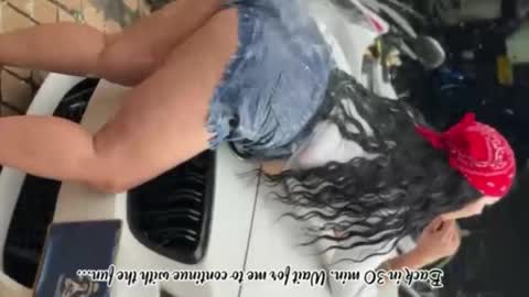 C H E R R Y  online show from 10-31-25, 10:05