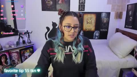 Snapshot of cherry_blushh chatting on 11-19-25, 08:09 cherry_blushh online show from 11-19-25, 08:09