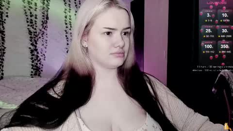 cherry_elfcat online show from 02-01-26, 12:04