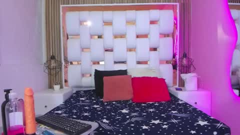 Cherry Mew and jean online show from 02-21-25, 09:24