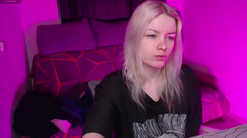 Snapshot of cherry_night666 chatting on 04-24-26, 10:34 Morty online show from 04-24-26, 10:34