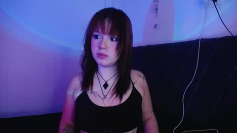 cherry_scarlett_ online show from 07-08-26, 04:06