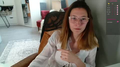 Leonie online show from 04-19-26, 07:51