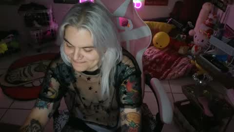 CherryBombBomb online show from 01-02-25, 05:57