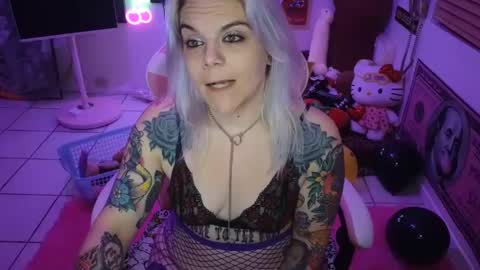 CherryBombBomb online show from 02-01-25, 09:21